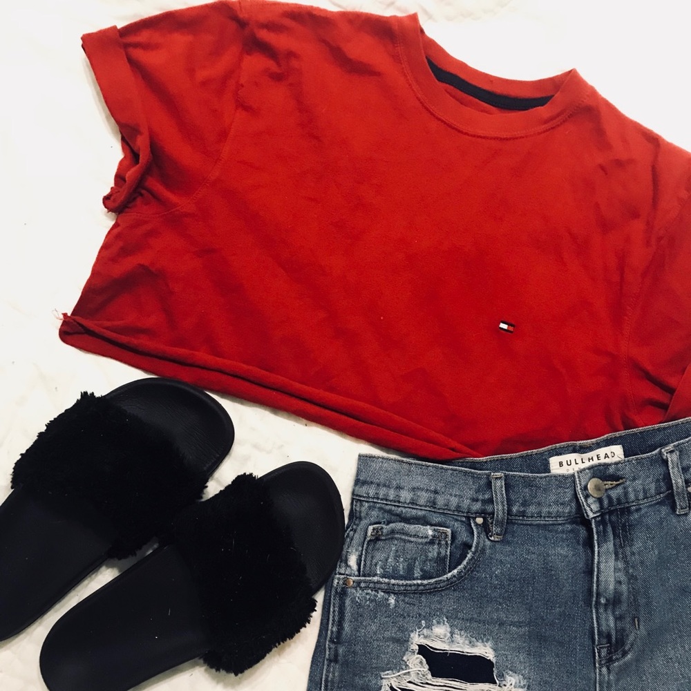 red,cropped tommy hilfiger top